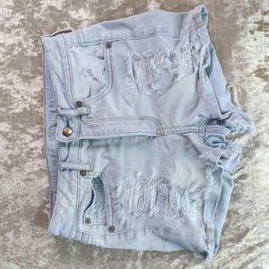 American Eagle shorts/ Size 2/ Light Super Bleach